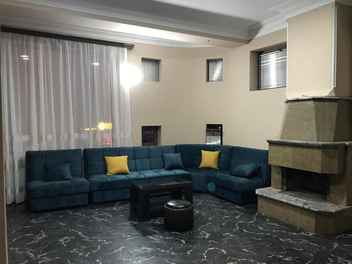 Rostus Otel Tiflis Dış mekan fotoğraf