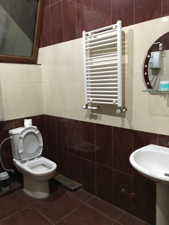 Rostus Otel Tiflis Dış mekan fotoğraf