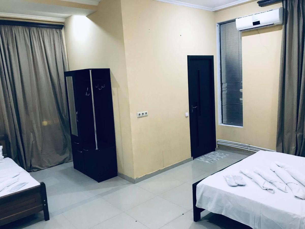 Rostus Otel Tiflis Dış mekan fotoğraf