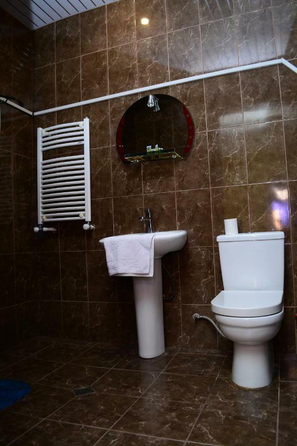 Rostus Otel Tiflis Dış mekan fotoğraf